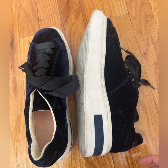 Manuel Barcelo Trafalgar Square toe sneaker - Picture 2 of 2